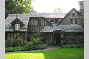 Four Bedroom, Historic Tudor in Maplewood District - Image 3