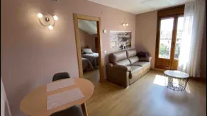 Apartment 4 - Image 2