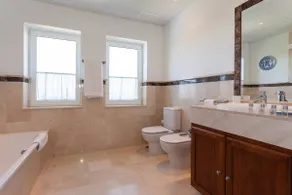 Atemberaubende Villa mit privatem Pool in einer sicheren Wohnanlage am Golfplatz - Image 3