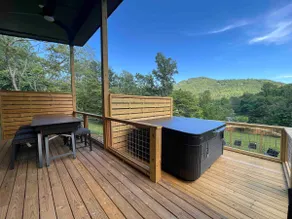 Modern Cabin for 8,w/Hot Tub+mtn view+1m from town - Image 5