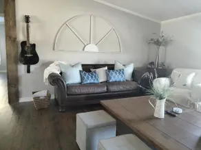 Country cottage at Dusty Feathers Ranch - Image 2