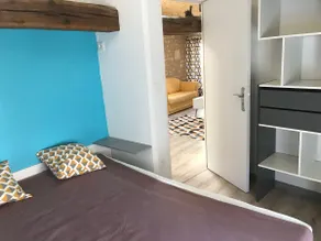 Downtown accommodation close to the castle - Image 3