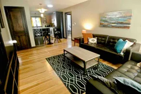 Posh 2 bd home in Grandville -Close to everything! - Image 2