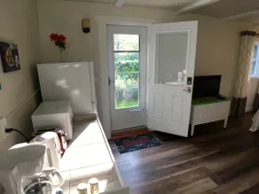 I-94/2Minutes:2BR Garden Oasis-Private Entry/Patio - Image 3