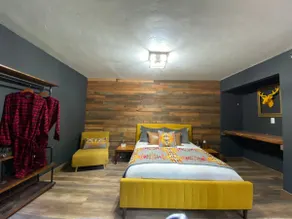 Cozy forest retreat! Hot tub- cedar sauna - Image 4