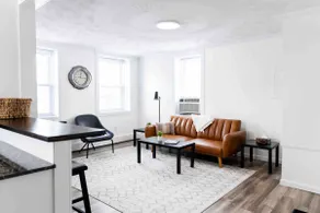 Modern 1 BR apt | Close to everything | Whitesboro - Image 3