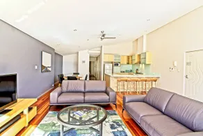 Central Avenue Apartments - Image 2