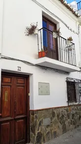 Cozy and Tranquil Townhouse in Orgiva Village - Image 3