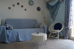 smukke lejlighed i en villa, privat strand med parasoller og liggestole - Image 3