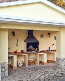 15 minutes from Montserrat | House with barbecue - Image 5