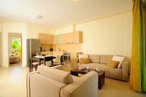 Apartment with 2 Bedrooms - Image 3