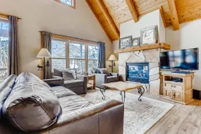 Large, perfectly located Mountain Cabin, 3 bed + loft/3 bath - Image 3
