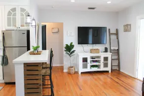 Gables Miami Home with HEATED SALT POOL. Near Beaches, Airport and Night life - Image 3