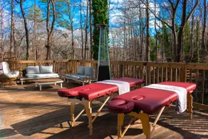 The Lazy Lodge Retreat Minutes from Greenville - Image 2