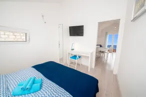 Amazing penthouse with sea view in Bol center - Image 3