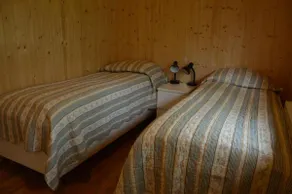 Gesthus - Summer House with Private Hot Tub - Image 4