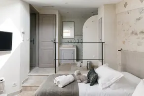 Superb luxury apartment in the heart of Valbonne - Image 4