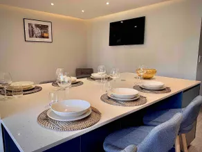 R&P Apartments – Sea and Mountains Nearby - Image 4