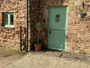 Oaklands Cottage on a rural farm - Image 5
