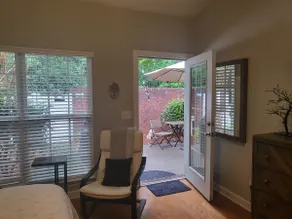 Comfortable convenient quaint - Image 4