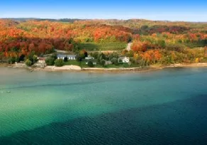 The Vineyard Inn on Suttons Bay-Lakeview Loft - Image 5