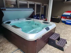 Airbnb Getaway House, Pool, Hot tub, Game Room - Image 2