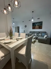 Villa TRIANA con piscina - Image 4