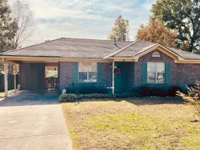 Charming 3 bd home in quiet neighborhood - Image 3