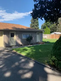 Hayden, Idaho Golf Course Bungalow - Image 3