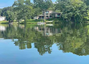 Large Island Lake House, near casinos - Image 4