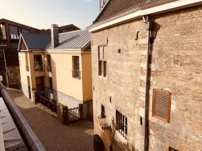 Atmospheric home in historic center - Image 4