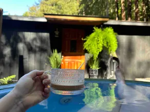Romantic cabin with hot tub! - Image 5
