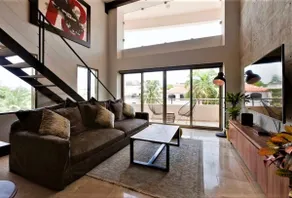 The Fancy One 〰️ Private Rooftop Pool 〰️ 3BR 3BA - Image 2