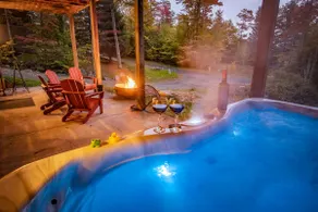 Leaf Peeper's - HUGE deck, pizza oven, Pac-man! - Image 2