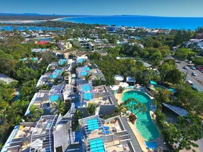 RESORT APARTMENT IN THE HEART OF NOOSA HEADS - Image 4