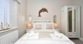 Pugwash Place luxury 3-bedroom Central Amble - Image 4