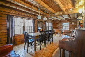 Log Home on 17 acres - Image 5