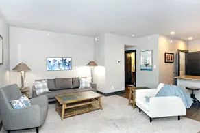 *Charming Two Bed, Two Bath Apt with Balcony* - Image 5