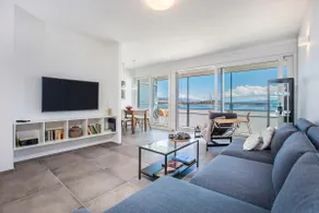Million Dollar View Apartment - Image 2
