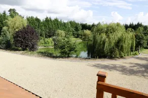 Thonock lane lodge - Image 2