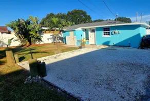 The Little House - Image 4