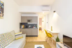Modern apartment in the hyper center of Nice - Image 2