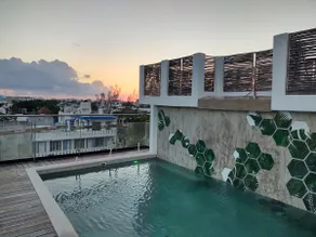 Urban Rooftop Pool – Caribbean Sea - Image 2