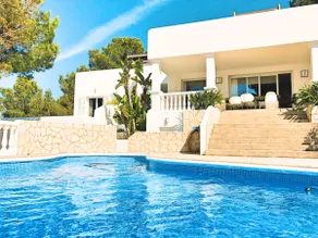 Elegant villa with seaview and pool in Sant Agusti - Image 3