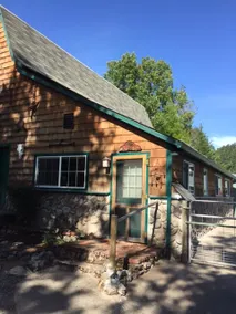 Laurel Farm's Guesthouse - Image 2