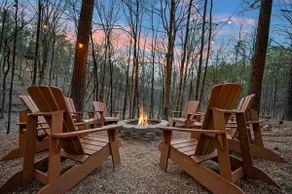 Secluded Luxury Couples Cabin with Hot Tub - Image 4