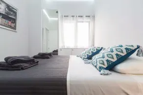 Jacuzzi| 6Pax | Queen bed| A/C| Fast Wifi| Pets F. - Image 4