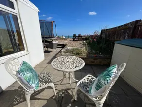Spacious family Beach house-with incredible views - Image 5