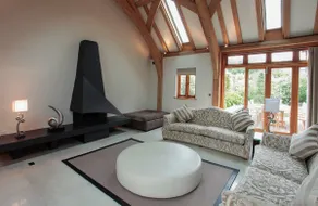 Barn 2 Horsham -16 Miles Gatwick -stunning Barn - Image 5