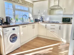 A deluxe home to explore Sussex and beyond - Image 5